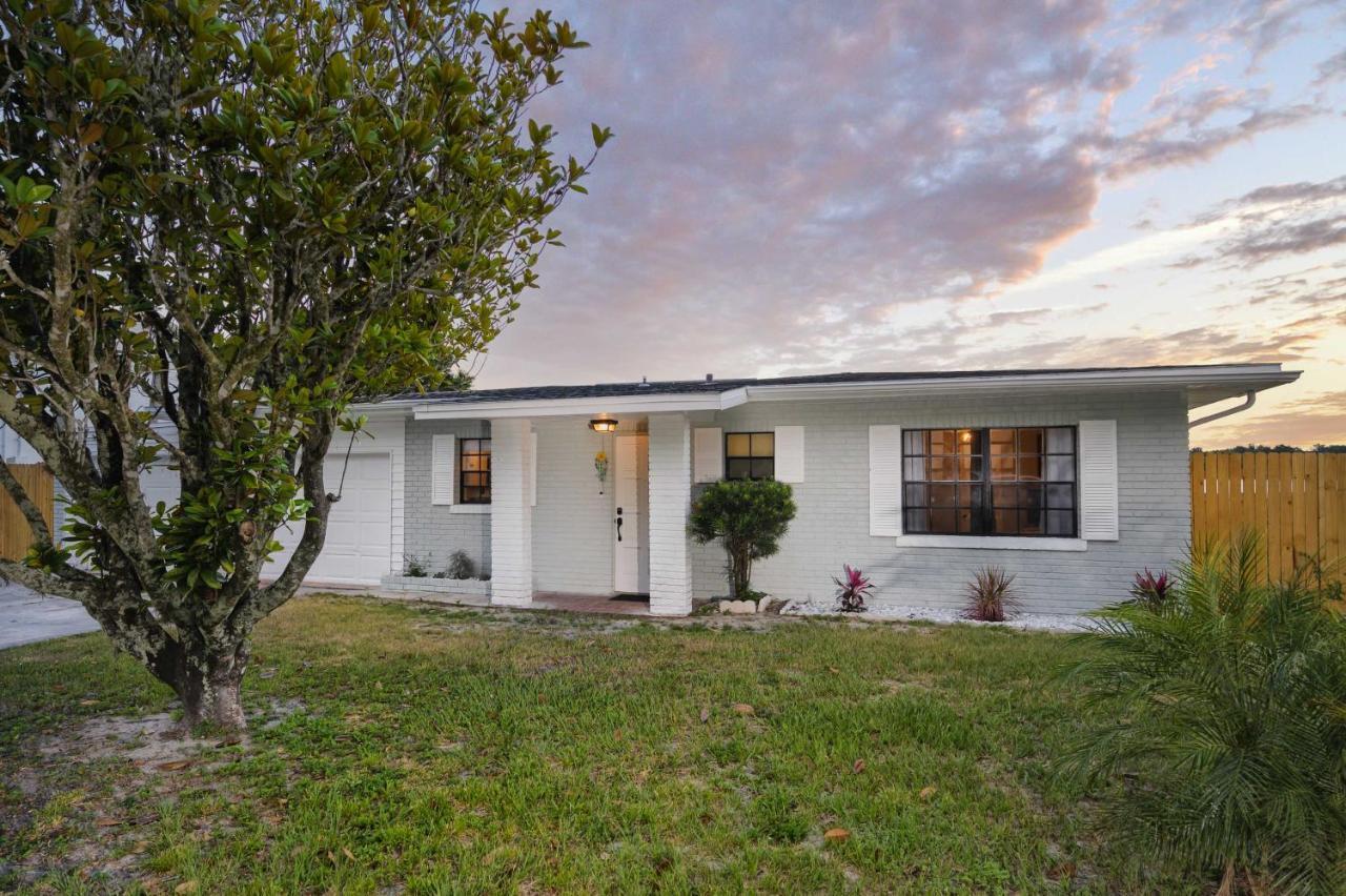 Lakefront Home With Screened Porch And Grill ウィンターヘイブン エクステリア 写真