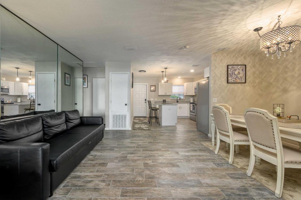 Lakefront Home With Screened Porch And Grill ウィンターヘイブン エクステリア 写真