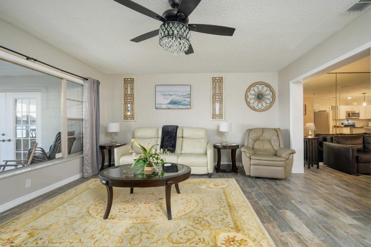 Lakefront Home With Screened Porch And Grill ウィンターヘイブン エクステリア 写真