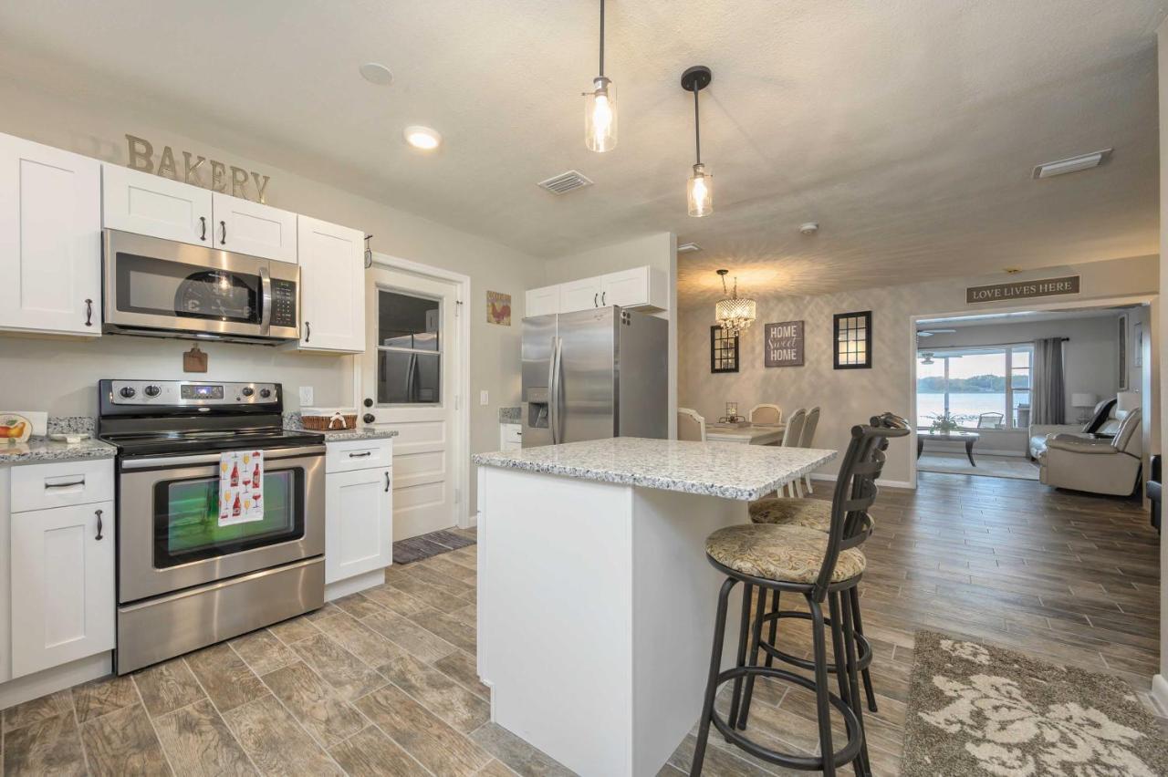 Lakefront Home With Screened Porch And Grill ウィンターヘイブン エクステリア 写真