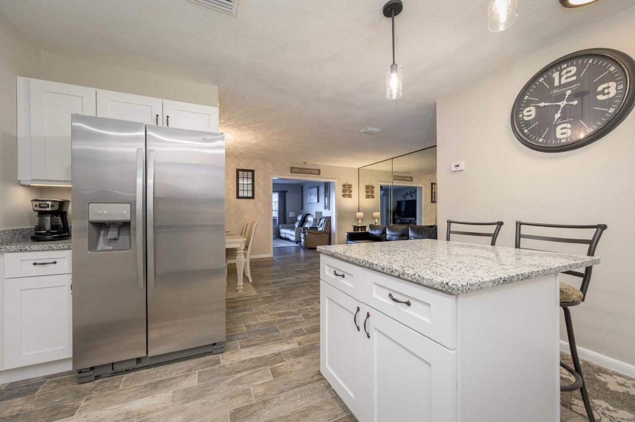 Lakefront Home With Screened Porch And Grill ウィンターヘイブン エクステリア 写真